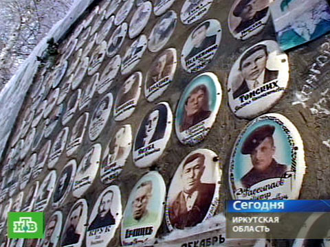 И ни разу в тысяче лет. И ни разу в тысяче лет. Не обижайте любимых никогда. Ты самое лучшее что случилось в моей жизни тысячу раз спасибо. Стих про я.