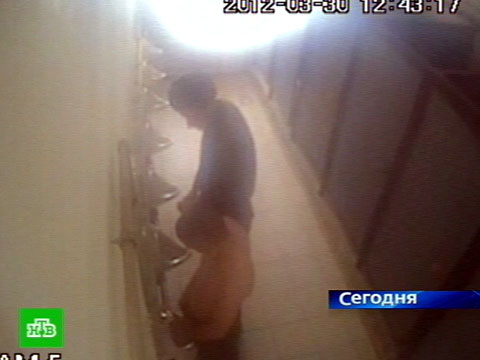 Порно видео Веб камера в женском туалете. Смотреть Веб камера в женском туалете онлайн