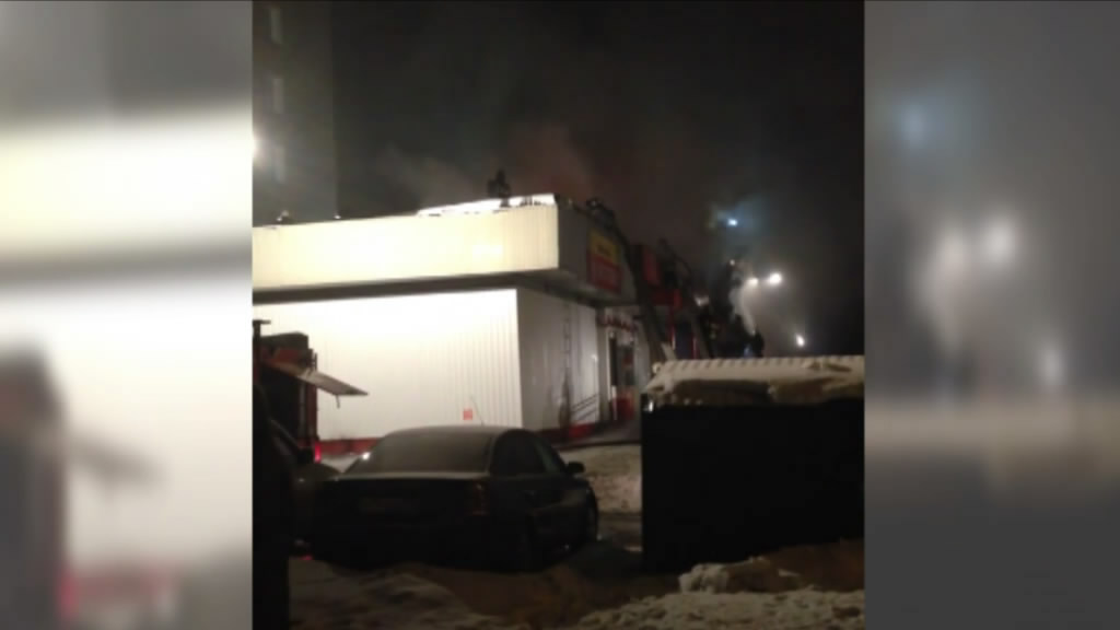 пожар в гольяново ночью. 10,21. пожар гольяново 29. пожар в москве гольяново. пожар в гольяново.