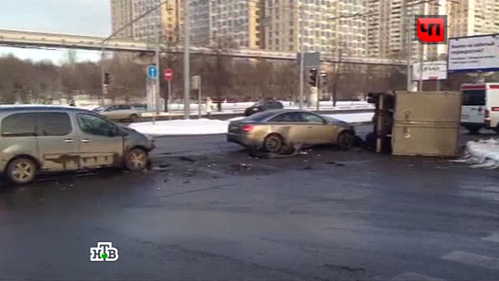 Авария хабаровск 26 октября 1998. Авария в останкино борского района. Мегастрой саранск перевернулась машина. Канск перевернулась машина с женщиной 2024 7февраля. Дтп егоршинский подход.