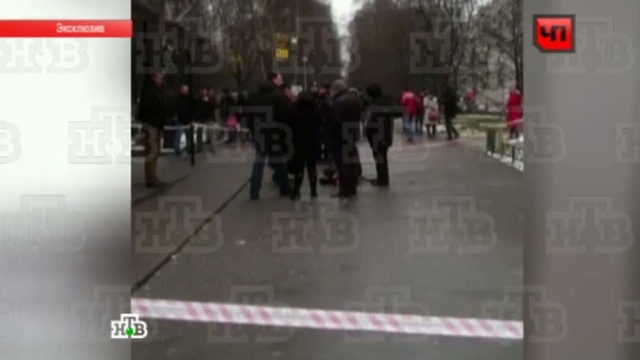 Антитеррористический рейд в Москве закончился ранением двух полицейских.драка, массовая драка, метро, Москва, полицейские.НТВ.Ru: новости, видео, программы телеканала НТВ