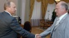 Путин «с намеком» подарил Зюганову на юбилей фигурку Чапаева