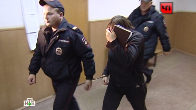 Бросившую новорожденного ребенка в туалете женщину арестовали на 2 месяца.Москва, дети и подростки, задержание, полиция.НТВ.Ru: новости, видео, программы телеканала НТВ
