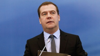 Медведев потребовал немедленно приступить к исполнению поручений президента