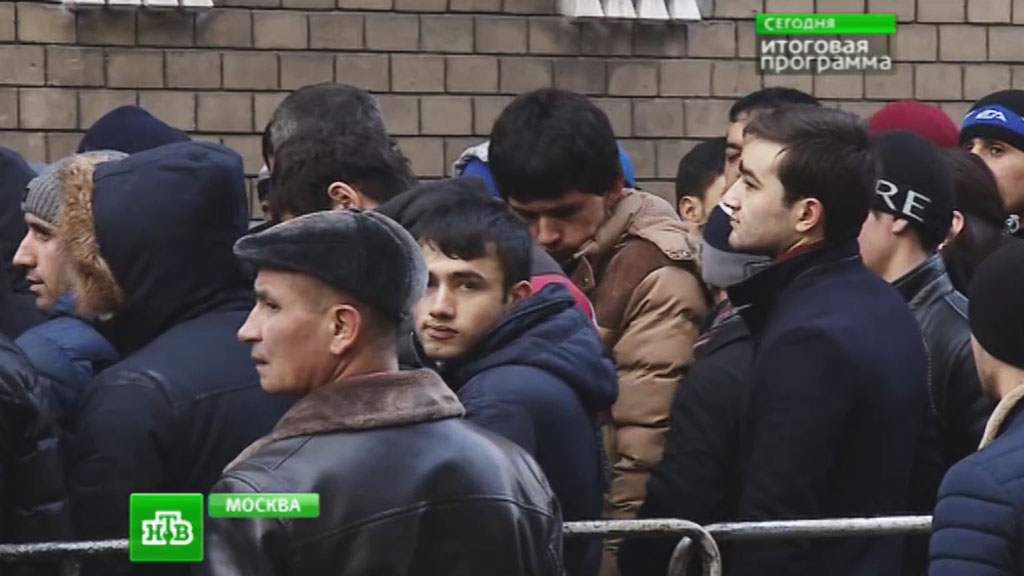 Мигранты уезжают из Екатеринбурга. Мигранты почему не нужны России причины. День россии амнистия