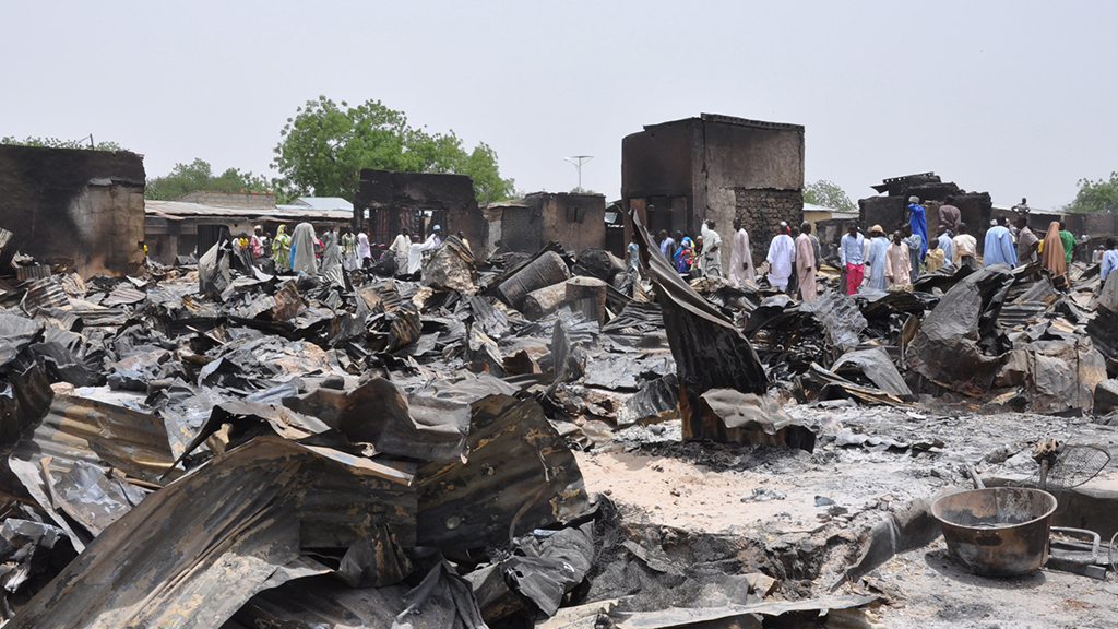 5 мая 2014 г. Атака Боко-харам в Нигерии теракт. Теракт атака Боко-харам в Нигерии. Более 300 погибших. Атака Боко харам в Нигерии 2014. Атака Боко-харам в Нигерии 5-6 мая 2014.