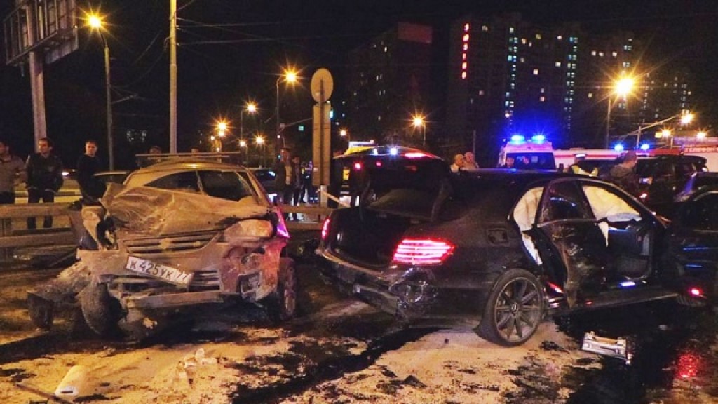 спидометр кия рио 180 км ч. спидометр лансер 10 220 км. тойота авенсис 2006 спидометр 200км ч. на спидометре 200 мы вместе. спидометр киа рио 220 км/ч.