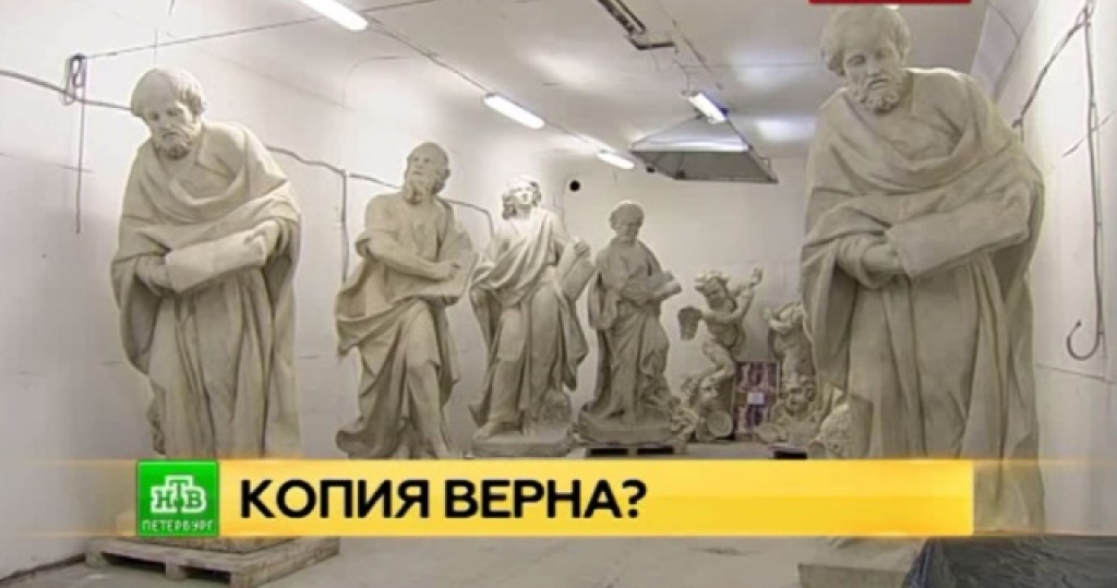 Копия статуи родина мать в китае. Иосиф чайков футболисты. Большая глина n4 урс фишер. Современный испанский скульптор. Скульптуры лётчицы парка завода кмз красногорск скульптуры.