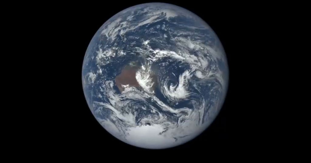 последние минуты земли. нейросеть конец света. последнее селфи сделанное на земле. последние дни земли фильм 2017. постапокалипсис нейросеть.