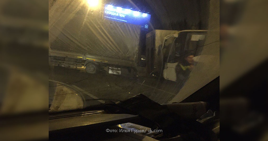 Дтп на рязанке сегодня. Дтп на рязанке сегодня. Авария на рязанском проспекте сегодня. Дтп на рязанском проспекте. Авария на рязанском проспекте сегодня.