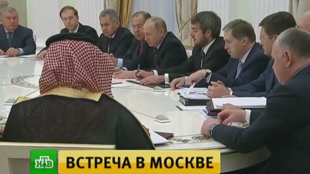 Путин отметил роль России и Саудовской Аравии в стабилизации цен на нефть.ОПЕК, Путин, Саудовская Аравия, нефть, переговоры, экономика и бизнес, энергетика.НТВ.Ru: новости, видео, программы телеканала НТВ