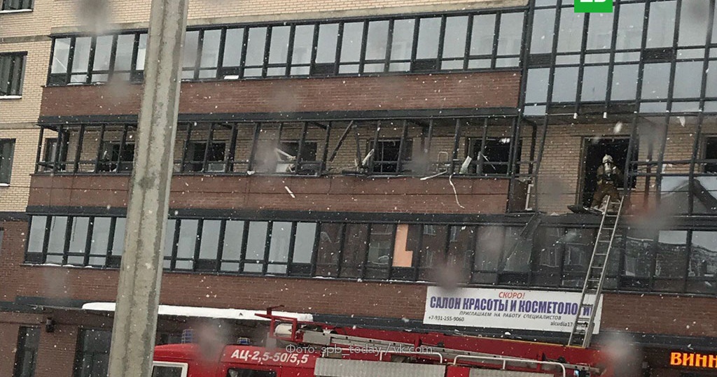 Что произошло в санкт петербурге сегодня взрыв. Взрывы в СПБ сейчас Приморский район. Взрыв в Приморском районе СПБ сегодня. Гражданский проспект взрыв СПБ.