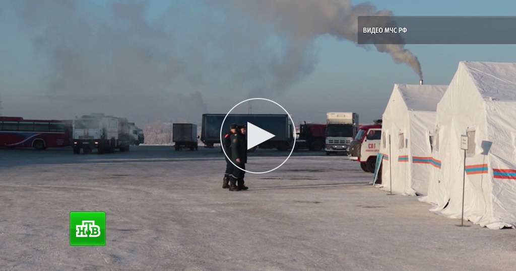 Мчс новый год. Мчс морозы. Дед мороз сварщик. Мчс морозы. Пожарка ковров.