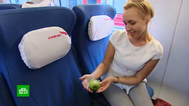 Пассажирам «Сапсанов» дарят зеленые яблоки в честь юбилея НТВ.НТВ, журналистика, телевидение, торжества и праздники, юбилеи.НТВ.Ru: новости, видео, программы телеканала НТВ