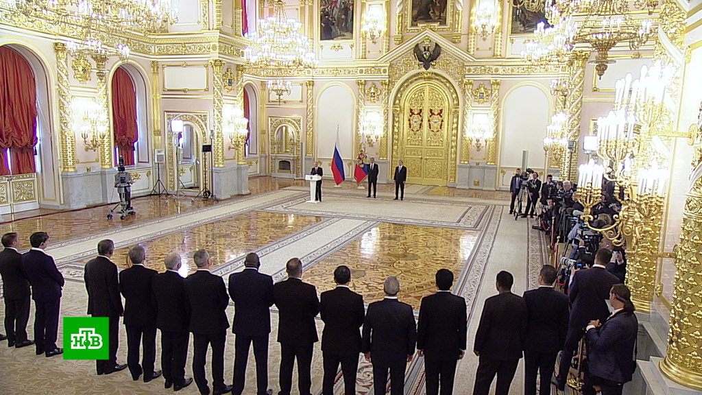Послы каких стран были сегодня в кремле. Послы каких стран были сегодня в кремле. Выбор кремля. Дворцовые церемонии. Вручение верительных грамот.