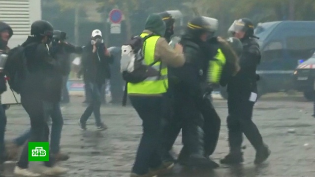 Более 200 задержанных за погромы в Париже предстанут перед судом.Париж, Франция, беспорядки, задержание, митинги и протесты, полиция.НТВ.Ru: новости, видео, программы телеканала НТВ