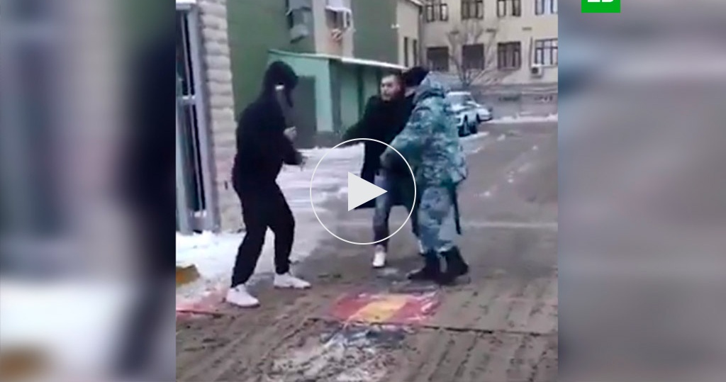 Видео нападения в москве. Нападение на рэпера в Липецке.
