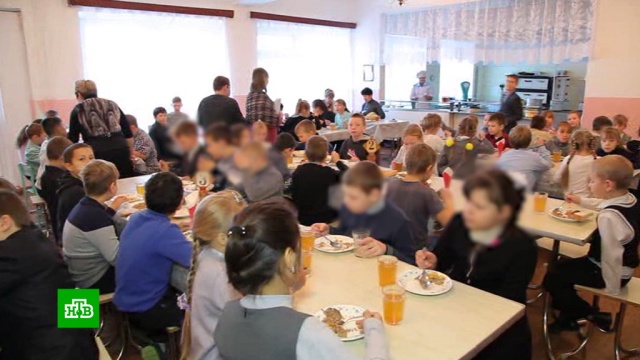 Роспотребнадзор объяснил запрет на еду из дома в школах.Роспотребнадзор, еда, школы, дети и подростки.НТВ.Ru: новости, видео, программы телеканала НТВ