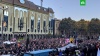 В Тбилиси оппозиция пикетирует парламент