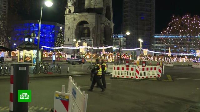 В Берлине и Ницце эвакуировали рождественские ярмарки из-за угрозы взрыва.Берлин, Германия, Исламское государство, Франция, терроризм.НТВ.Ru: новости, видео, программы телеканала НТВ