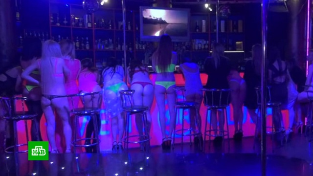 Девушки заказали стриптизера - порно видео на укатлант.рфcom