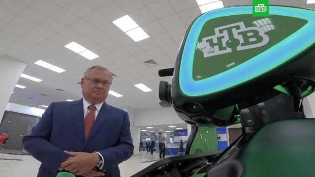 Андроид НТВ спросил главу ВТБ о работающих в банке коллегах-роботах.НТВ.Ru: новости, видео, программы телеканала НТВ