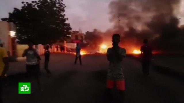 В Судане объявлен режим ЧП.Африка, Судан, перевороты.НТВ.Ru: новости, видео, программы телеканала НТВ