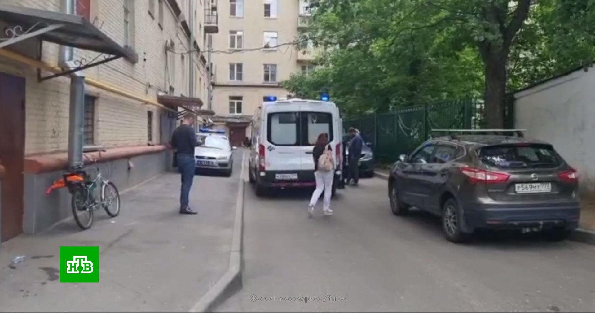 Ребёнок выпал из окна в Москве вчера