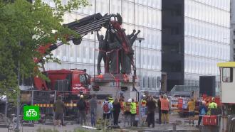 В Хельсинки демонтировали советский памятник «Мир во всем мире»