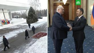 Лукашенко пришел на саммит ЕАЭС пешком <nobr>из-за</nobr> заглохшего Mercedes