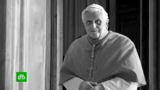 Первый день прощания: 65 тысяч человек воздали последние почести Бенедикту XVI