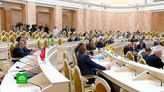 Курение в коммуналках и обезличенные декларации: что обсудили в парламенте Петербурга