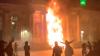 Протестующие подожгли дверь мэрии Бордо