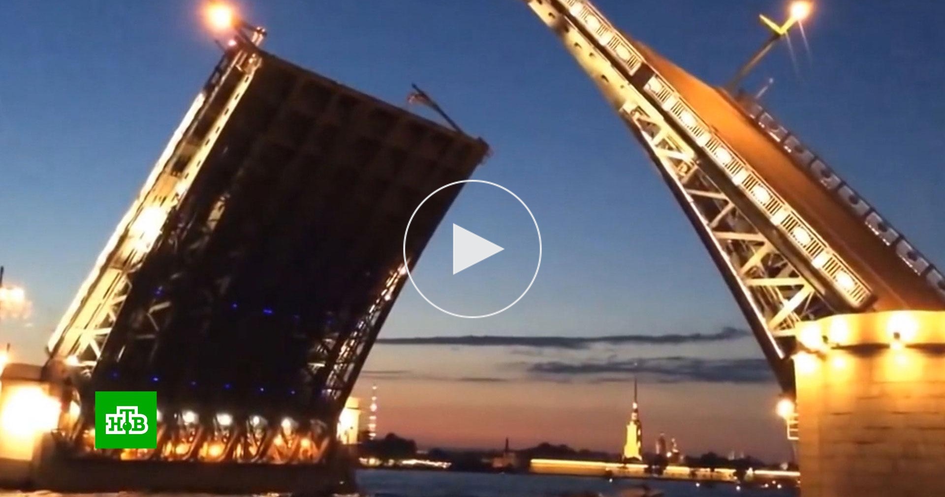 санкт петербург взлётный мост. дворцовый мост андрей михайлов. дворцовый мост пешеходная зона. разводной мост видео. с высоты развод мостов благовещенский дворцовый.