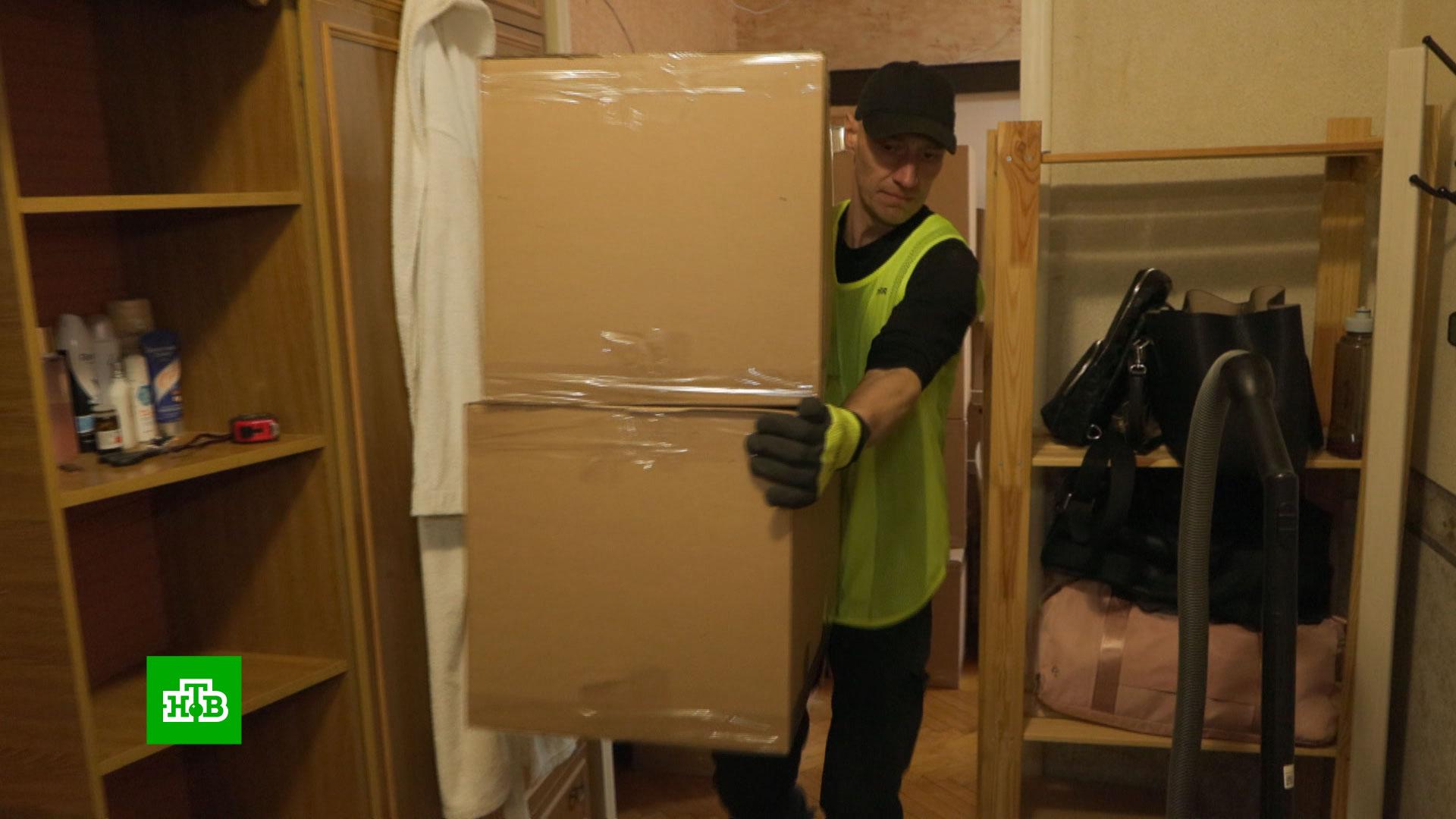 Ни копейки на переезд: москвичам помогают переселиться в новые дома по реновации