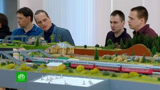Петербургские моделисты показали, как они играют миниатюрными поездами