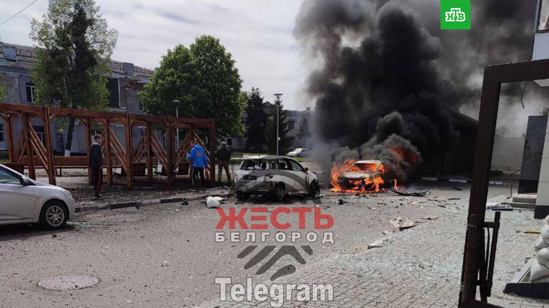 дом горит. сломанная машина. массированная атака на белгород. массированная атака на белгород. массированная атака на белгород.