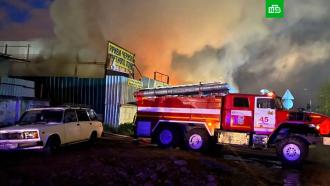 Склад с бумагой и картоном загорелся в Одинцове: три человека погибли