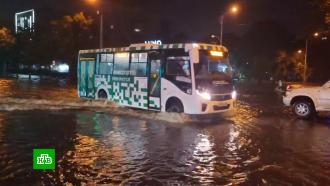 Улицы Благовещенска ушли под воду после рекордного ливня