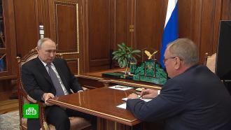 Костин на встрече с Путиным сравнил ситуации в банковском секторе России и США
