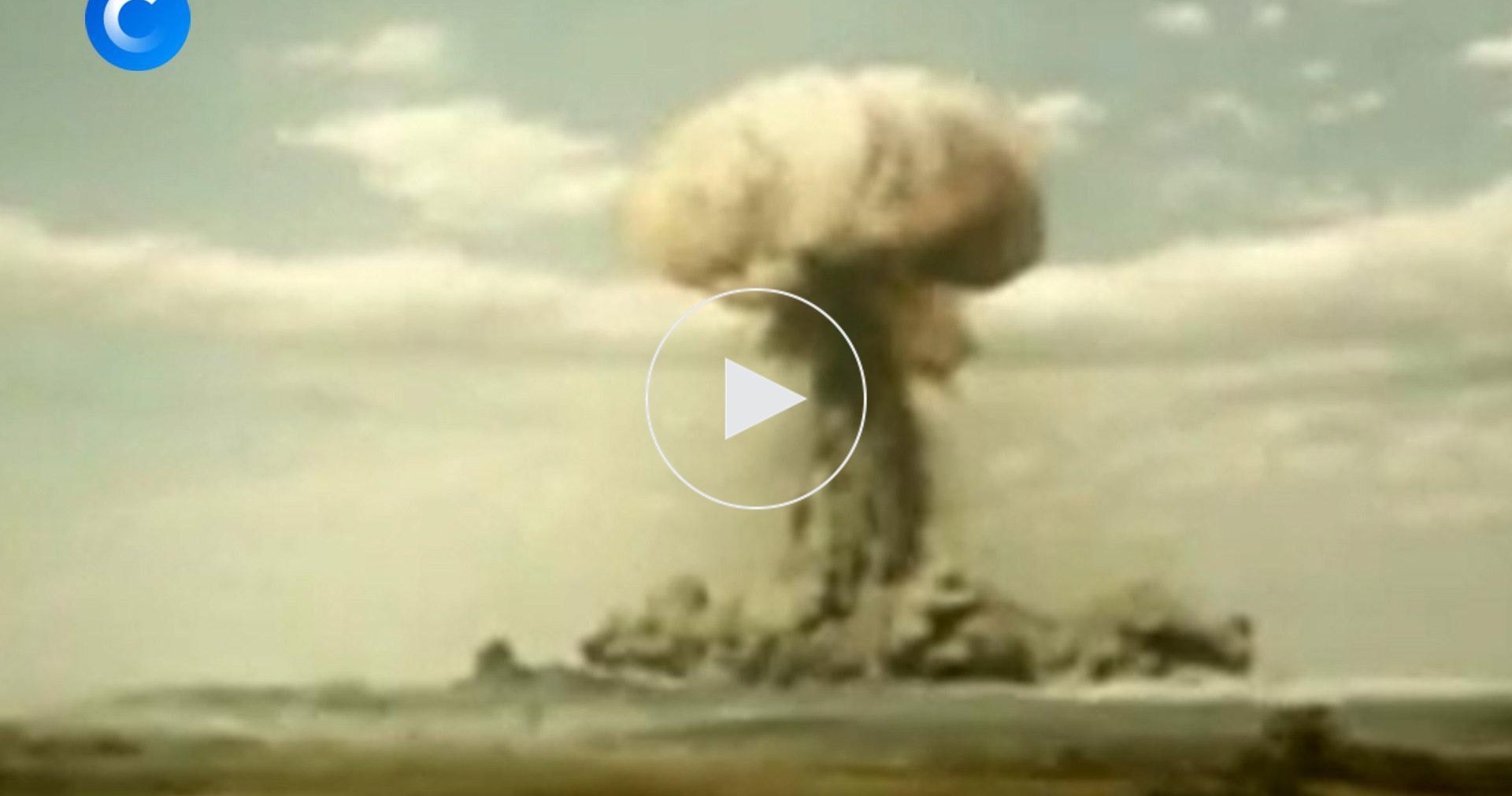 Тоцкий ядерный взрыв. Ядерный взрыв на Тоцком полигоне в 1954 году. Тоцкий полигон 1954 год ядерные испытания. Тоцкие учения 1954. Ядерный взрыв на Тоцком полигоне.