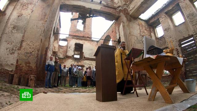 Полуразрушенную воронежскую церковь XIX века восстанавливают всем селом