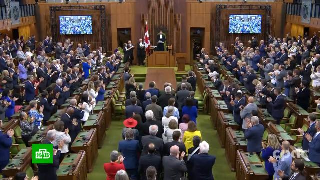 От правительства Трюдо требуют отставки за чествование нациста в парламенте Канады