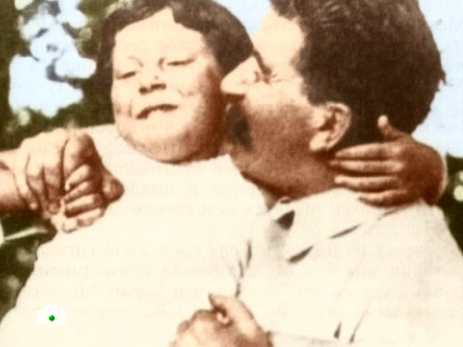 Светлана и Василий Сталины после смерти отца